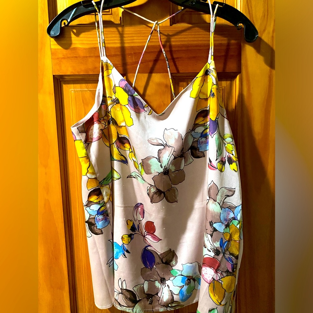 Sleeveless blouse